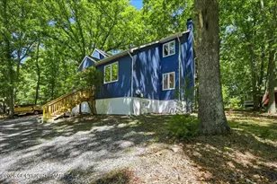 47 Hilltop Cir, East Stroudsburg, PA 18302 - Photo 5