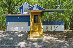 47 Hilltop Cir, East Stroudsburg, PA 18302 - Photo 3