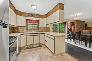 112 Village View Ct, Tannersville, PA 18372 - Photo 11
