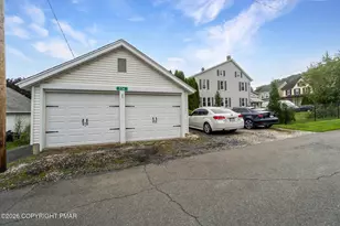536 W Washington St, Slatington, PA 18080 - Photo 15