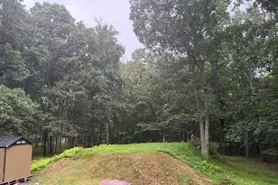2133 Mallard Ct, Bushkill, PA 18324 - Photo 17