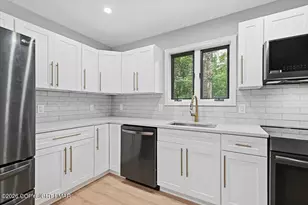 1208 Ironwood Ct, Long Pond, PA 18334 - Photo 25
