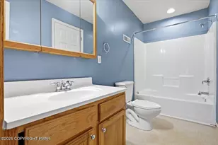 32 Oak Leaf Ln, East Stroudsburg, PA 18301 - Photo 17