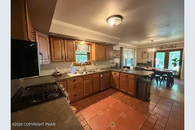  212 Bear Run Drive, Drums, PA 18222 - Photo 5