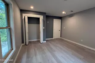 1127 Thunder Dr, Pocono Summit, PA 18346 - Photo 31