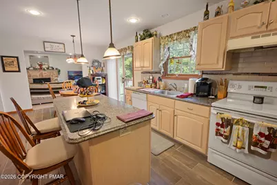  965 Cricket Lane, Long Pond, PA 18334 - Photo 15