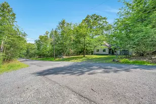 26 Fir Ln, Gouldsboro, PA 18424 - Photo 3