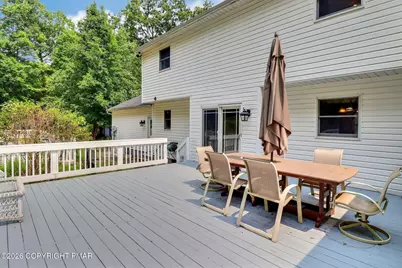  406 Broad Leaf Lane, Stroudsburg, PA 18360 - Photo 5
