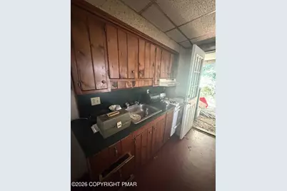  1001 W Main Street, Plymouth, PA 18651 - Photo 23