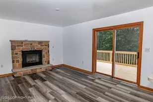 1208 Falls Rd, Bushkill, PA 18324 - Photo 5