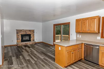  1208 Falls Road, Bushkill, PA 18324 - Photo 5