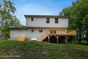 1208 Falls Rd, Bushkill, PA 18324 - Photo 3