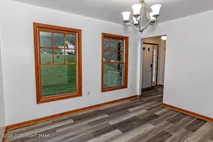 1208 Falls Rd, Bushkill, PA 18324 - Photo 11