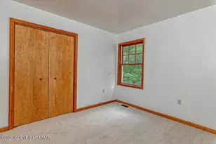 1208 Falls Rd, Bushkill, PA 18324 - Photo 27