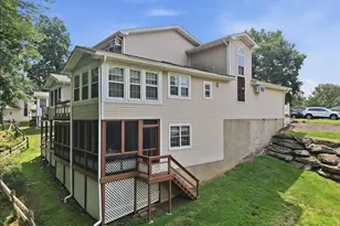 714 Garnet Ln, East Stroudsburg, PA 18301 - Photo 7