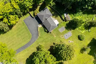 105 Vineyard Dr, Stroudsburg, PA 18360 - Photo 5