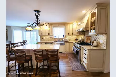  602 Little Mayfair Court, Stroudsburg, PA 18360 - Photo 11