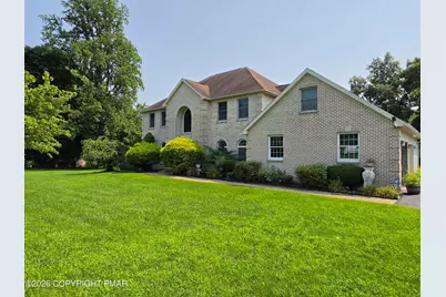  602 Little Mayfair Court, Stroudsburg, PA 18360 - Photo 3