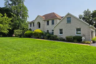 602 Little Mayfair Ct, Stroudsburg, PA 18360 - Photo 3