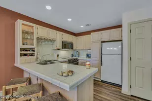 106 Laurelwoods Dr, Lake Harmony, PA 18624 - Photo 13