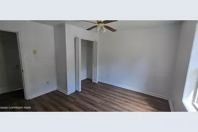  889 Country Place Drive, Tobyhanna, PA 18466 - Photo 35