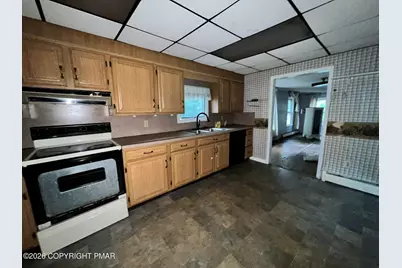  524 Independence Road, East Stroudsburg, PA 18301 - Photo 23