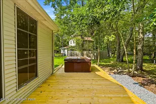 4116 Low Ridge Rd, Pocono Summit, PA 18346 - Photo 59