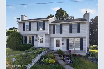  106 N Lobb Avenue, Pen Argyl, PA 18072 - Photo 5