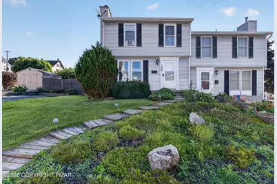  106 N Lobb Avenue, Pen Argyl, PA 18072 - Photo 3