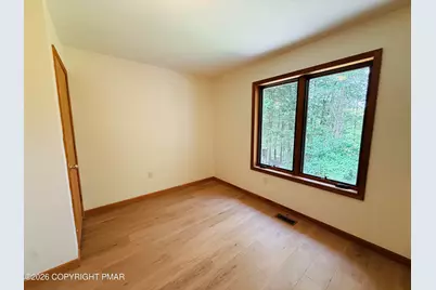  4160 Hickory Road, Tobyhanna, PA 18466 - Photo 17