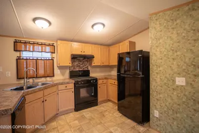  13 Clifton Manor Drive, Covington Township, PA 18424 - Photo 7