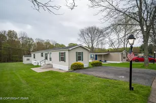 13 Clifton Manor Dr, Covington Township, PA 18424 - Photo 1
