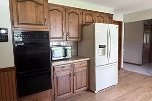 634 Gladys Dr, Nazareth, PA 18064 - Photo 25