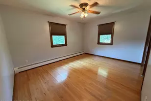 634 Gladys Dr, Nazareth, PA 18064 - Photo 17
