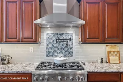  724 Silver Fox Lane, Stroudsburg, PA 18360 - Photo 15