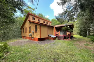 180 Delbert Dr, Gouldsboro, PA 18424 - Photo 21