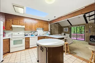 180 Delbert Dr, Gouldsboro, PA 18424 - Photo 11