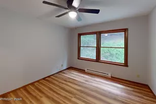 128 St Andrews Dr, East Stroudsburg, PA 18302 - Photo 9