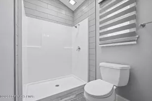 2434 Woodcrest Dr, East Stroudsburg, PA 18302 - Photo 17