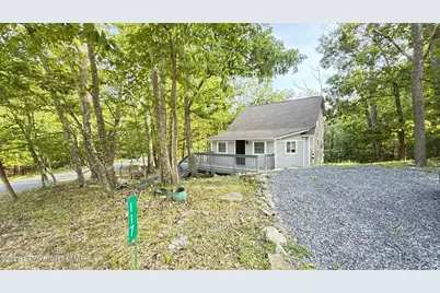  117 Clifton Drive, Bushkill, PA 18324 - Photo 3
