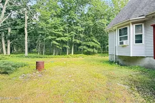 1115 Snowshoe Ct, Bushkill, PA 18324 - Photo 9