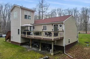 1016 Overlook Trl, Newfoundland, PA 18445 - Photo 7