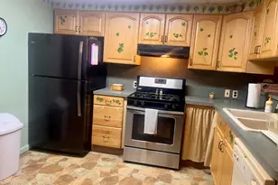 211 Baabe Ln, Stroudsburg, PA 18360 - Photo 3
