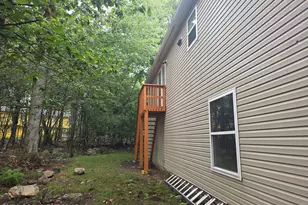 9541 Jasmine Dr, Tobyhanna, PA 18466 - Photo 39