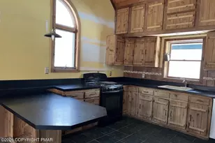 1189 Fox Trail, Tobyhanna, PA 18326 - Photo 7