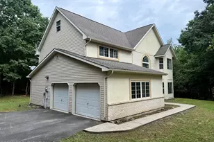 3116 Mountain Terrace Dr, Blakeslee, PA 18610 - Photo 3