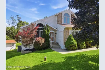  89 Northpark Drive, East Stroudsburg, PA 18302 - Photo 3