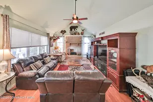 4132 Crest View Dr, Stroudsburg, PA 18360 - Photo 15