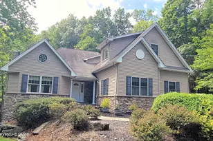 201 Garfield Ln, East Stroudsburg, PA 18301 - Photo 1