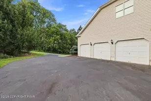 268 Great Bear Way Rd, East Stroudsburg, PA 18302 - Photo 7